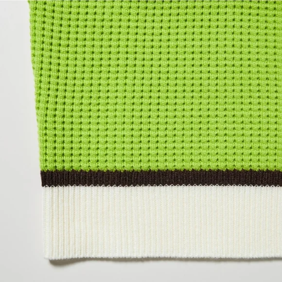 NWT MARNIxUNIQLO KNITTED V-NECK VEST SIZE XS - Picture 3 of 4